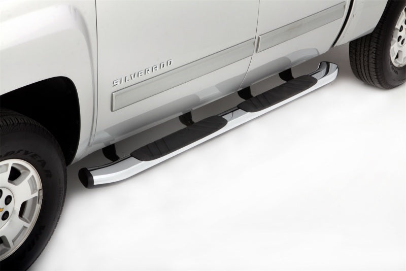 Lund 07-17 Chevy Silverado 1500 Crew Cab (Excl. 11-17 Diesel) 5in. Oval Bent Nerf Bars - Chrome